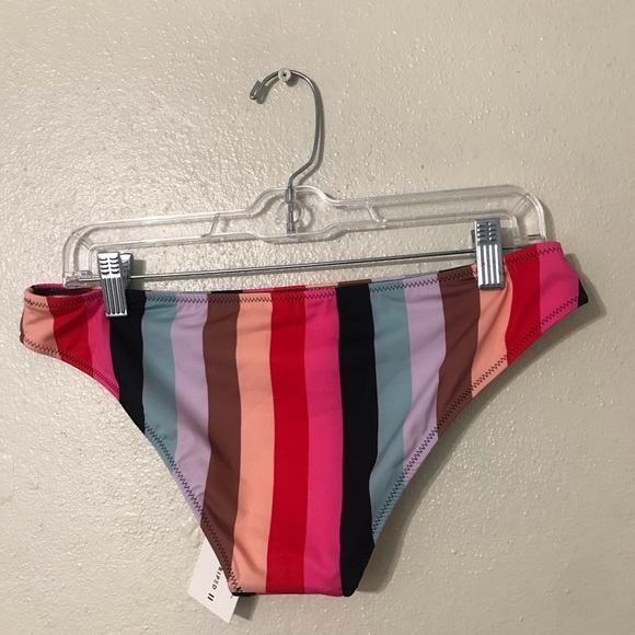 NEW Solid & striped swim size L - Picture 3 of 5